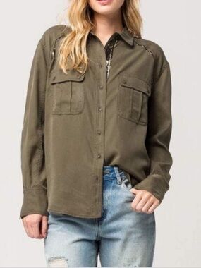 Free People Olive Utility Shirt NEW Relaxed Flap Pockets Size Small